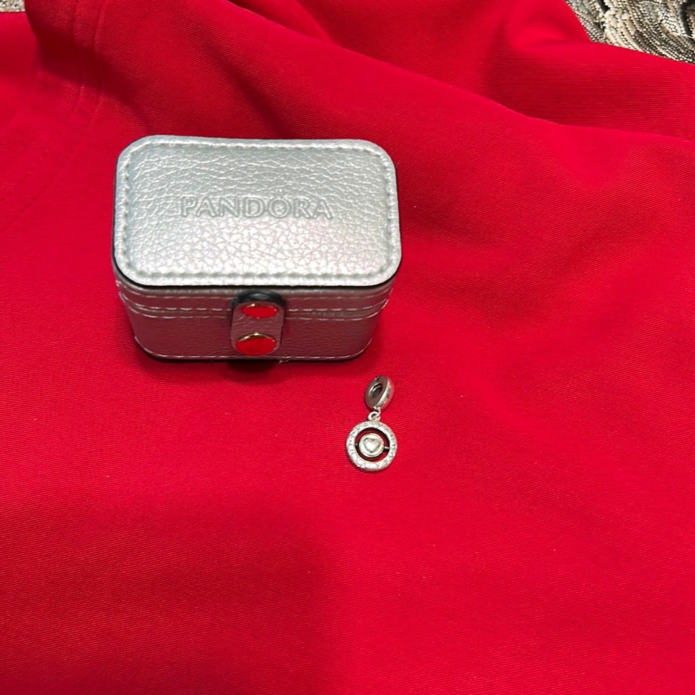 Pandora dangle charm, comes in silver box by Pandora